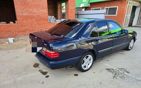 Mercedes-Benz E-Класс, 1995 год, 338 000 рублей, 5 фотография