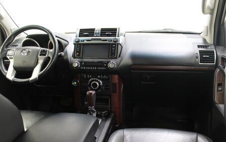 Toyota Land Cruiser Prado 150 рестайлинг 2, 2013 год, 3 530 000 рублей, 4 фотография