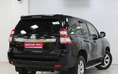 Toyota Land Cruiser Prado 150 рестайлинг 2, 2013 год, 3 530 000 рублей, 10 фотография