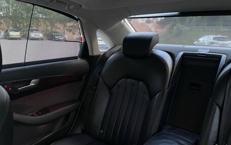 Audi A8, 2013 год, 1 850 000 рублей, 9 фотография
