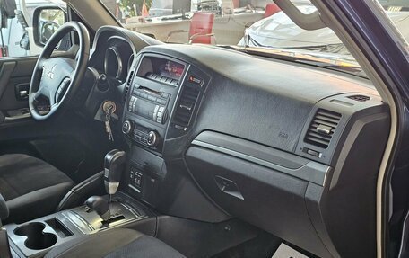 Mitsubishi Pajero IV, 2008 год, 1 889 000 рублей, 19 фотография