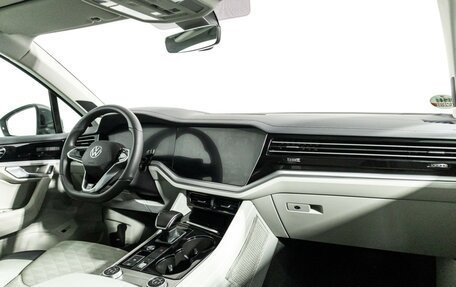 Volkswagen Touareg III, 2019 год, 5 799 000 рублей, 9 фотография