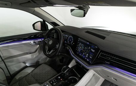 Volkswagen Touareg III, 2019 год, 5 799 000 рублей, 30 фотография
