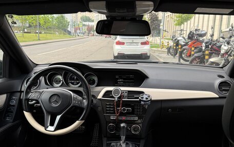 Mercedes-Benz C-Класс, 2012 год, 2 500 000 рублей, 10 фотография