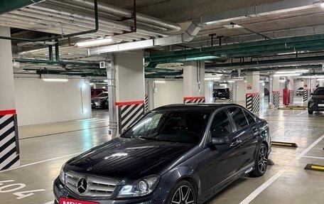 Mercedes-Benz C-Класс, 2012 год, 2 500 000 рублей, 17 фотография
