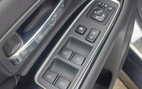 Mitsubishi Outlander III рестайлинг 3, 2022 год, 3 500 000 рублей, 12 фотография