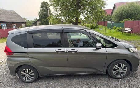 Honda Freed II, 2020 год, 1 850 000 рублей, 5 фотография