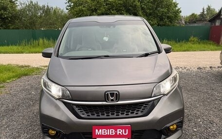 Honda Freed II, 2020 год, 1 850 000 рублей, 2 фотография
