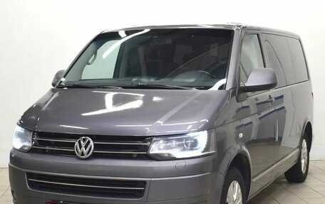 Volkswagen Multivan T5, 2014 год, 2 320 000 рублей, 1 фотография