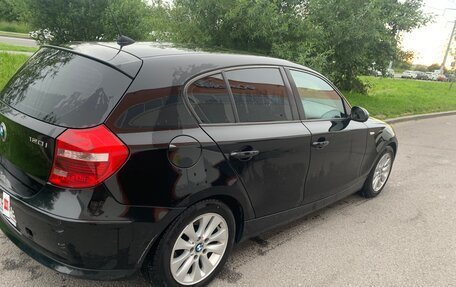 BMW 1 серия, 2008 год, 900 000 рублей, 3 фотография