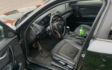 BMW 1 серия, 2008 год, 900 000 рублей, 6 фотография