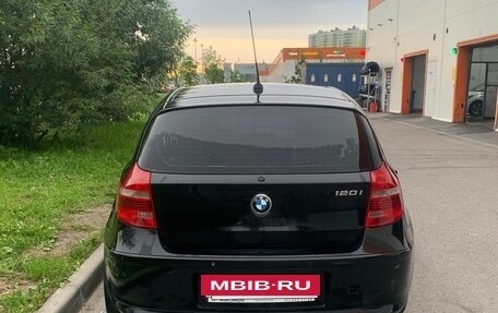 BMW 1 серия, 2008 год, 900 000 рублей, 4 фотография