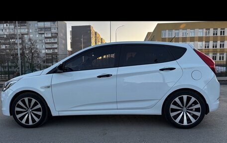 Hyundai Solaris II рестайлинг, 2014 год, 930 000 рублей, 3 фотография