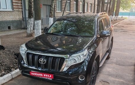 Toyota Land Cruiser Prado 150 рестайлинг 2, 2017 год, 4 000 000 рублей, 7 фотография
