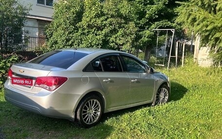Chevrolet Cruze II, 2010 год, 720 000 рублей, 6 фотография