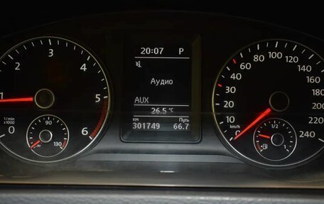 Volkswagen Multivan T5, 2014 год, 2 320 000 рублей, 6 фотография