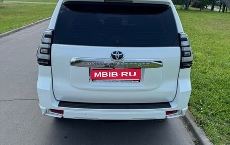 Toyota Land Cruiser Prado 150 рестайлинг 2, 2018 год, 4 300 000 рублей, 3 фотография