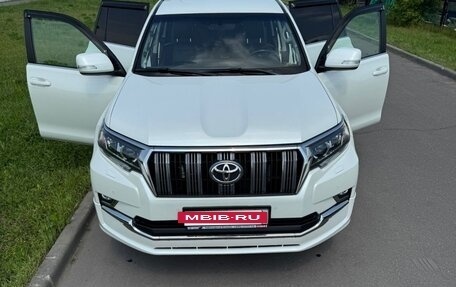 Toyota Land Cruiser Prado 150 рестайлинг 2, 2018 год, 4 300 000 рублей, 6 фотография