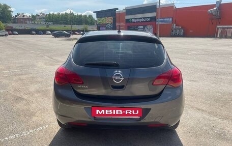 Opel Astra J, 2011 год, 720 000 рублей, 5 фотография