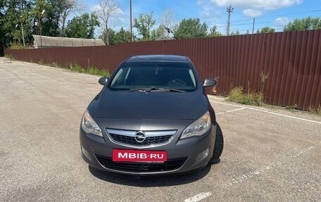 Opel Astra J, 2011 год, 720 000 рублей, 9 фотография