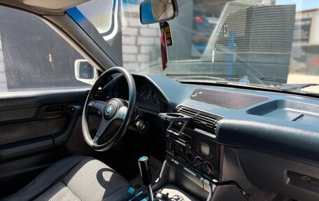 BMW 5 серия, 1988 год, 299 000 рублей, 9 фотография