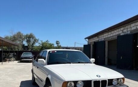 BMW 5 серия, 1988 год, 299 000 рублей, 19 фотография