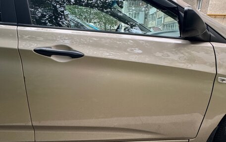 Hyundai Solaris II рестайлинг, 2013 год, 750 000 рублей, 5 фотография