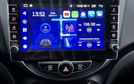 Hyundai Solaris II рестайлинг, 2013 год, 750 000 рублей, 4 фотография