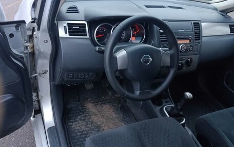 Nissan Tiida, 2011 год, 670 000 рублей, 7 фотография