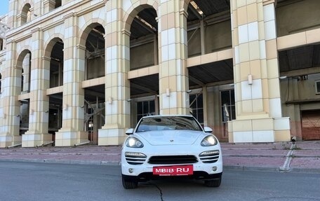 Porsche Cayenne III, 2013 год, 2 750 000 рублей, 2 фотография