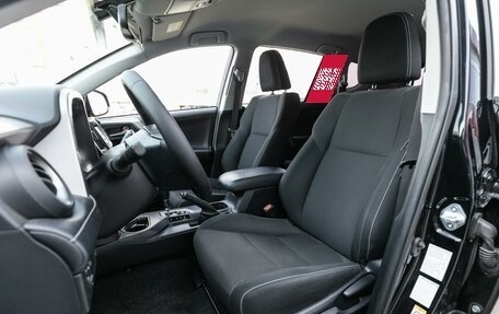 Toyota RAV4, 2019 год, 2 524 000 рублей, 10 фотография