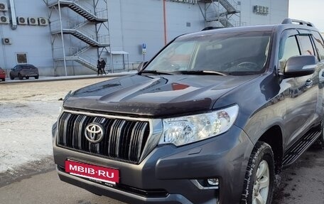 Toyota Land Cruiser Prado 150 рестайлинг 2, 2021 год, 5 000 000 рублей, 2 фотография
