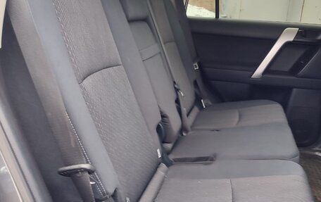 Toyota Land Cruiser Prado 150 рестайлинг 2, 2021 год, 5 000 000 рублей, 18 фотография