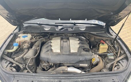 Volkswagen Touareg III, 2010 год, 2 320 000 рублей, 19 фотография