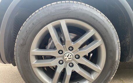 Volkswagen Touareg III, 2010 год, 2 320 000 рублей, 21 фотография