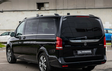 Mercedes-Benz V-Класс, 2017 год, 3 900 000 рублей, 9 фотография