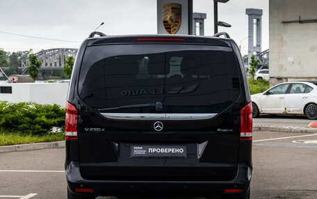 Mercedes-Benz V-Класс, 2017 год, 3 900 000 рублей, 8 фотография