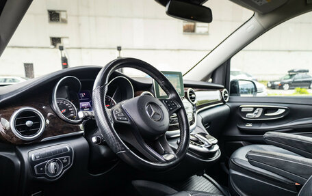 Mercedes-Benz V-Класс, 2017 год, 3 900 000 рублей, 16 фотография