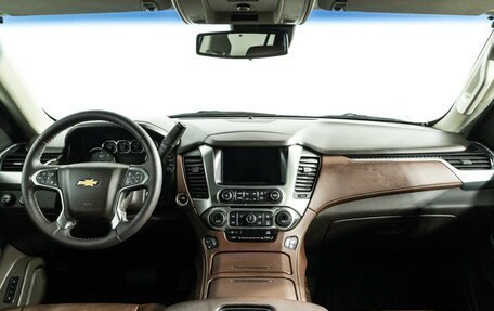 Chevrolet Tahoe IV, 2015 год, 3 499 000 рублей, 13 фотография