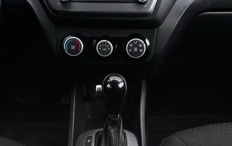 KIA Rio III рестайлинг, 2015 год, 820 000 рублей, 14 фотография