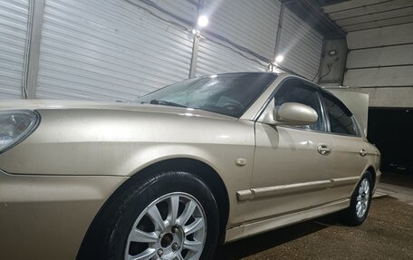 Hyundai Sonata IV рестайлинг, 2005 год, 500 000 рублей, 4 фотография