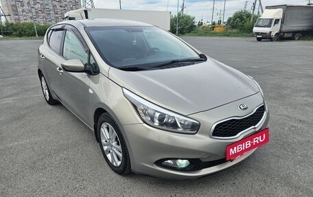 KIA cee'd III, 2015 год, 1 090 000 рублей, 2 фотография