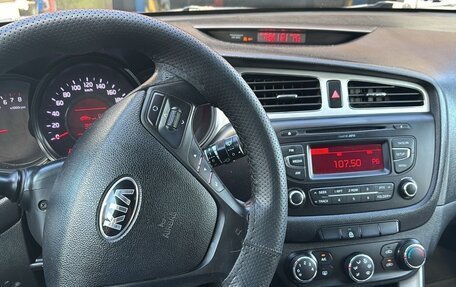 KIA cee'd III, 2013 год, 950 000 рублей, 2 фотография