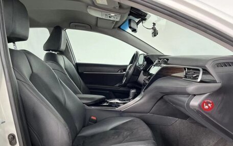 Toyota Camry, 2020 год, 2 650 000 рублей, 2 фотография