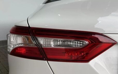 Toyota Camry, 2020 год, 2 650 000 рублей, 9 фотография