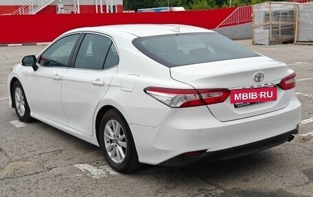 Toyota Camry, 2020 год, 2 650 000 рублей, 14 фотография