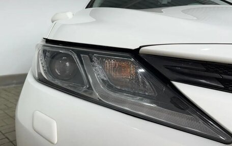 Toyota Camry, 2020 год, 2 650 000 рублей, 10 фотография