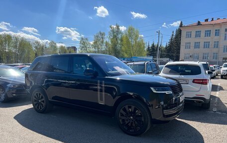 Land Rover Range Rover IV рестайлинг, 2022 год, 25 000 000 рублей, 3 фотография