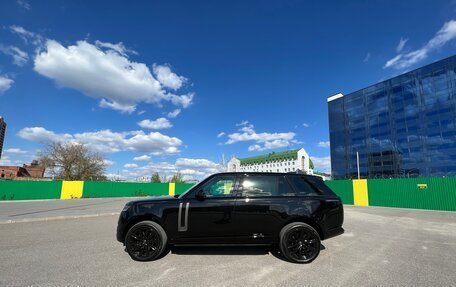 Land Rover Range Rover IV рестайлинг, 2022 год, 25 000 000 рублей, 5 фотография