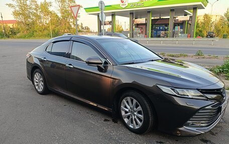 Toyota Camry, 2018 год, 3 000 000 рублей, 5 фотография